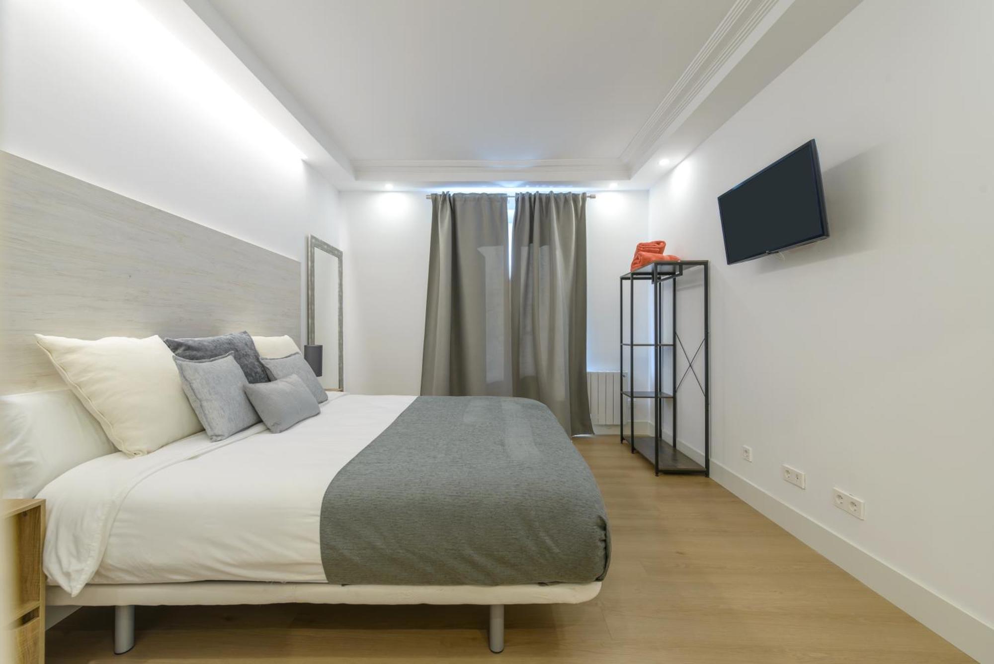 Gran Via New 2Br 1Bth Elevator Apartment Мадрид Екстериор снимка