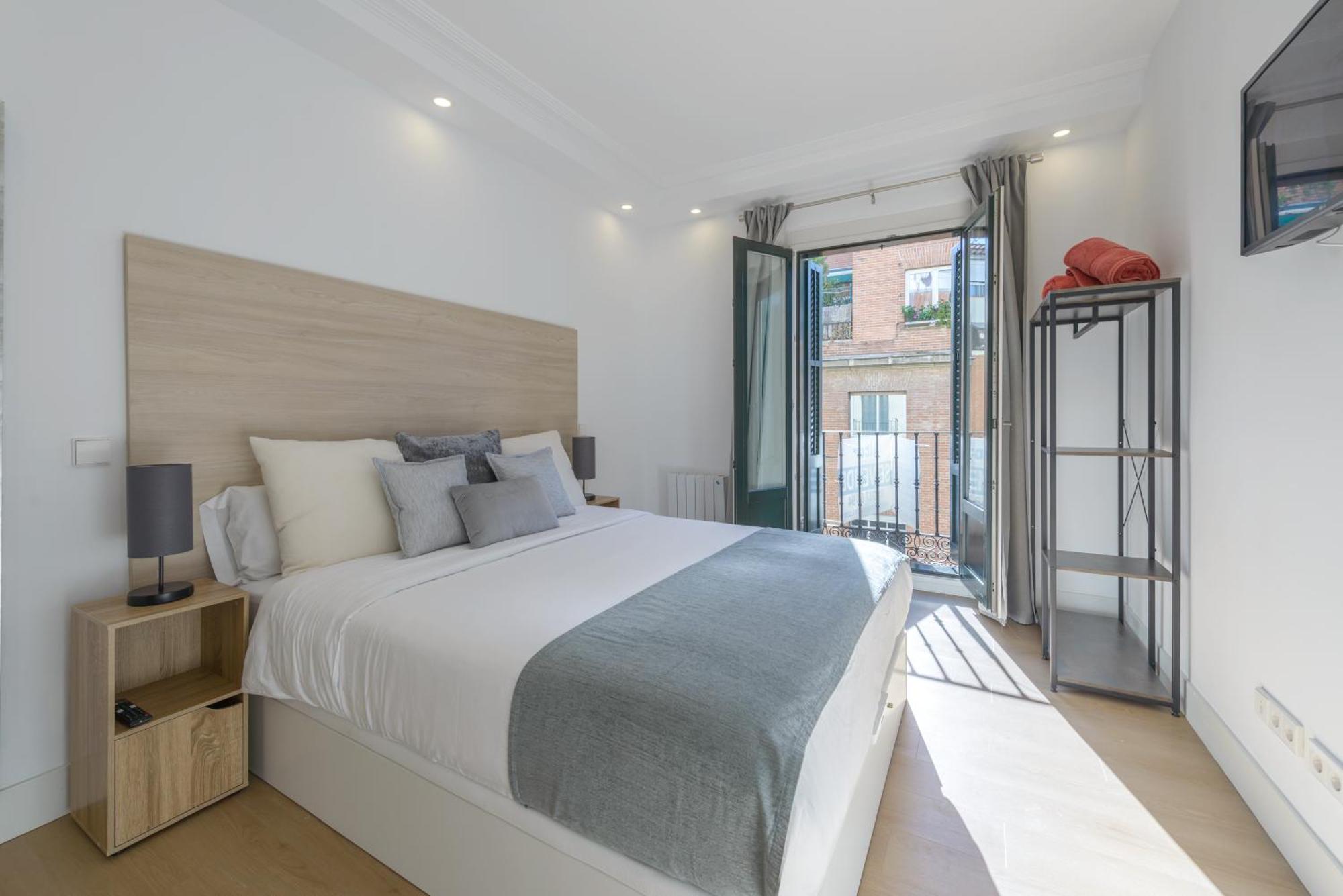 Gran Via New 2Br 1Bth Elevator Apartment Мадрид Екстериор снимка