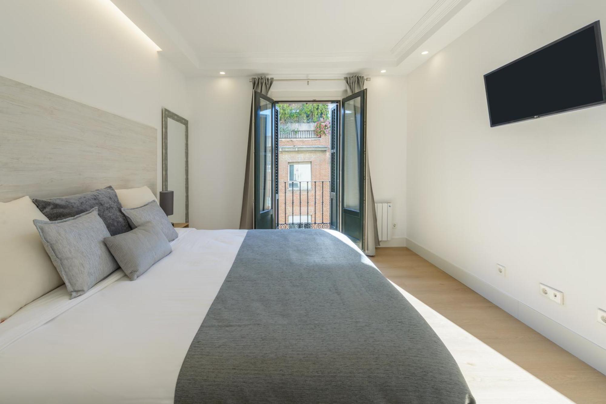 Gran Via New 2Br 1Bth Elevator Apartment Мадрид Екстериор снимка